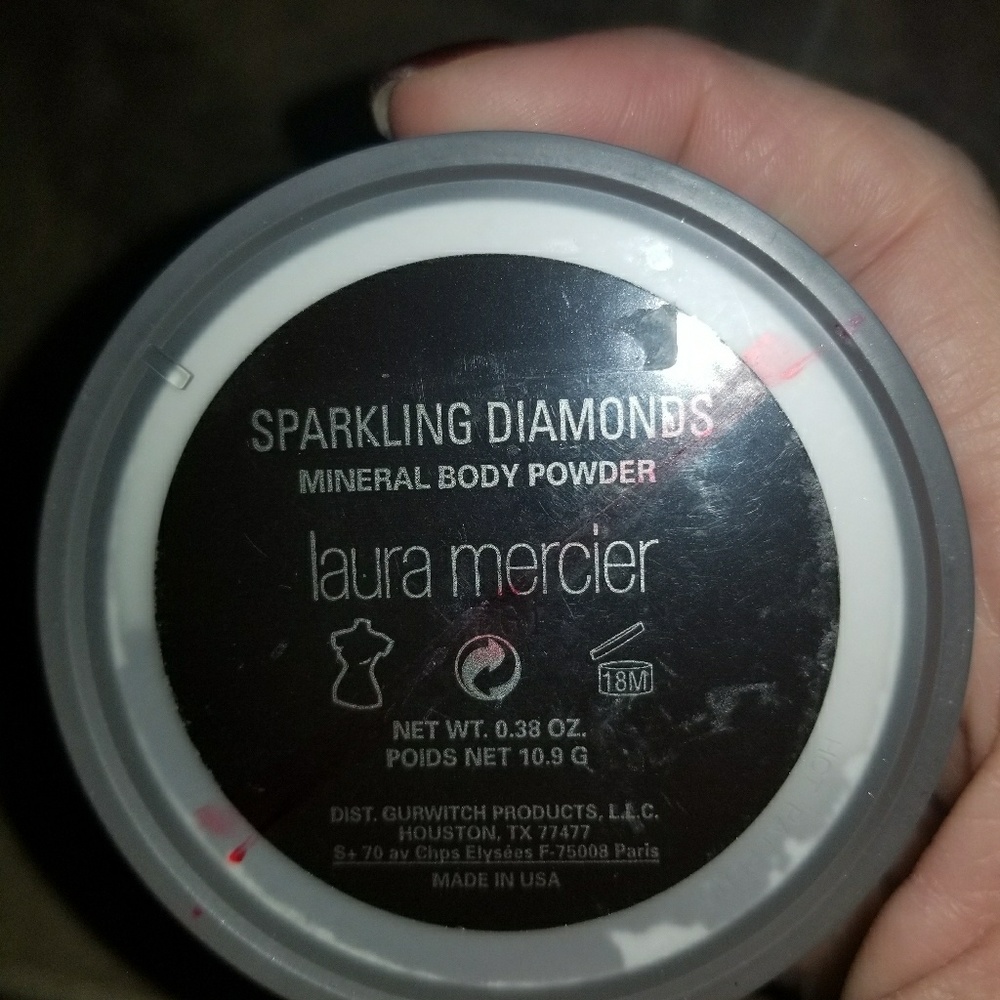 Makeup - Picture 2 of 2